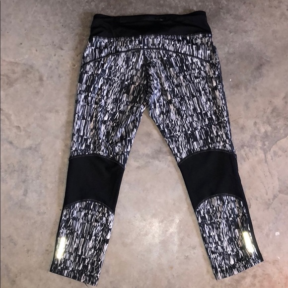 Nike Dri-Fit Capris - Picture 7 of 8